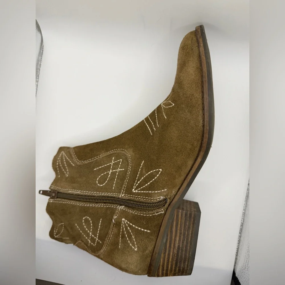 Lucky Brand Women's Floriniah Ankle Boot Pointed Toe Western Ankle Booties - Picture 8 of 12